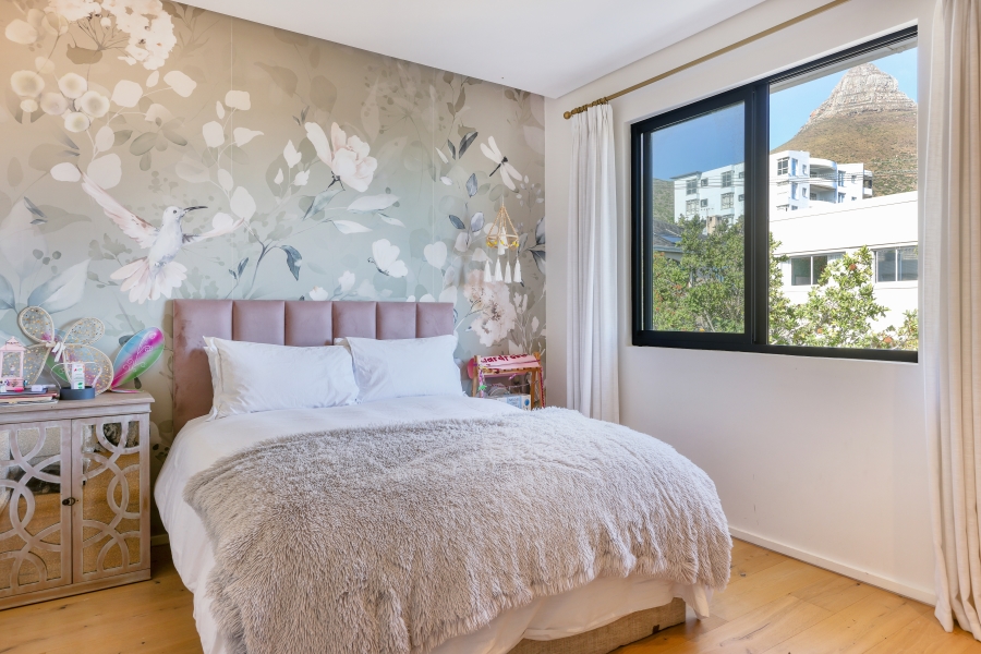 3 Bedroom Property for Sale in Sea Point Western Cape